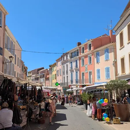 Appartement Charmant studio en plein cœur de Fréjus 2-4 personnes *