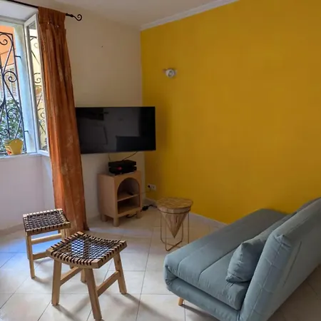 Charmant studio en plein cœur de Fréjus 2-4 personnes Appartement Fréjus