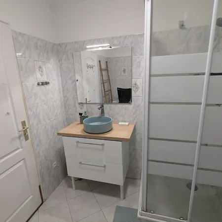 Charmant studio en plein cœur de Fréjus 2-4 personnes Appartement