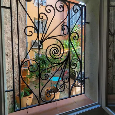 Appartement Charmant studio en plein cœur de Fréjus 2-4 personnes Fréjus